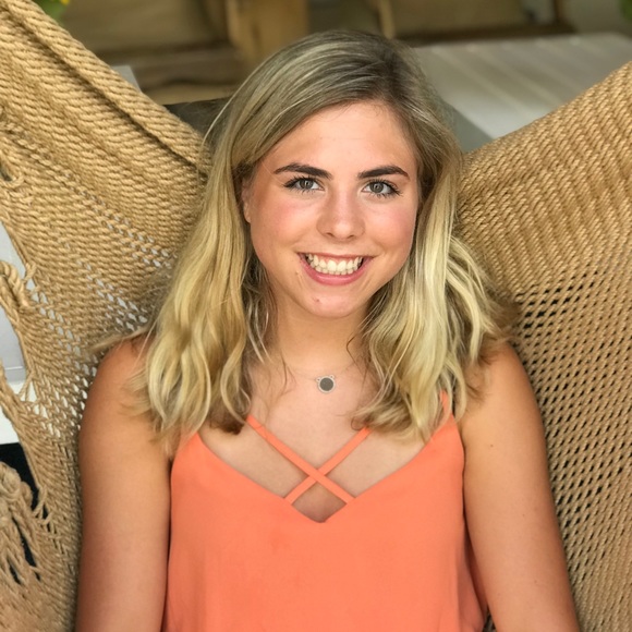 Meet your Posher, Tatiana - Picture 1 of 1